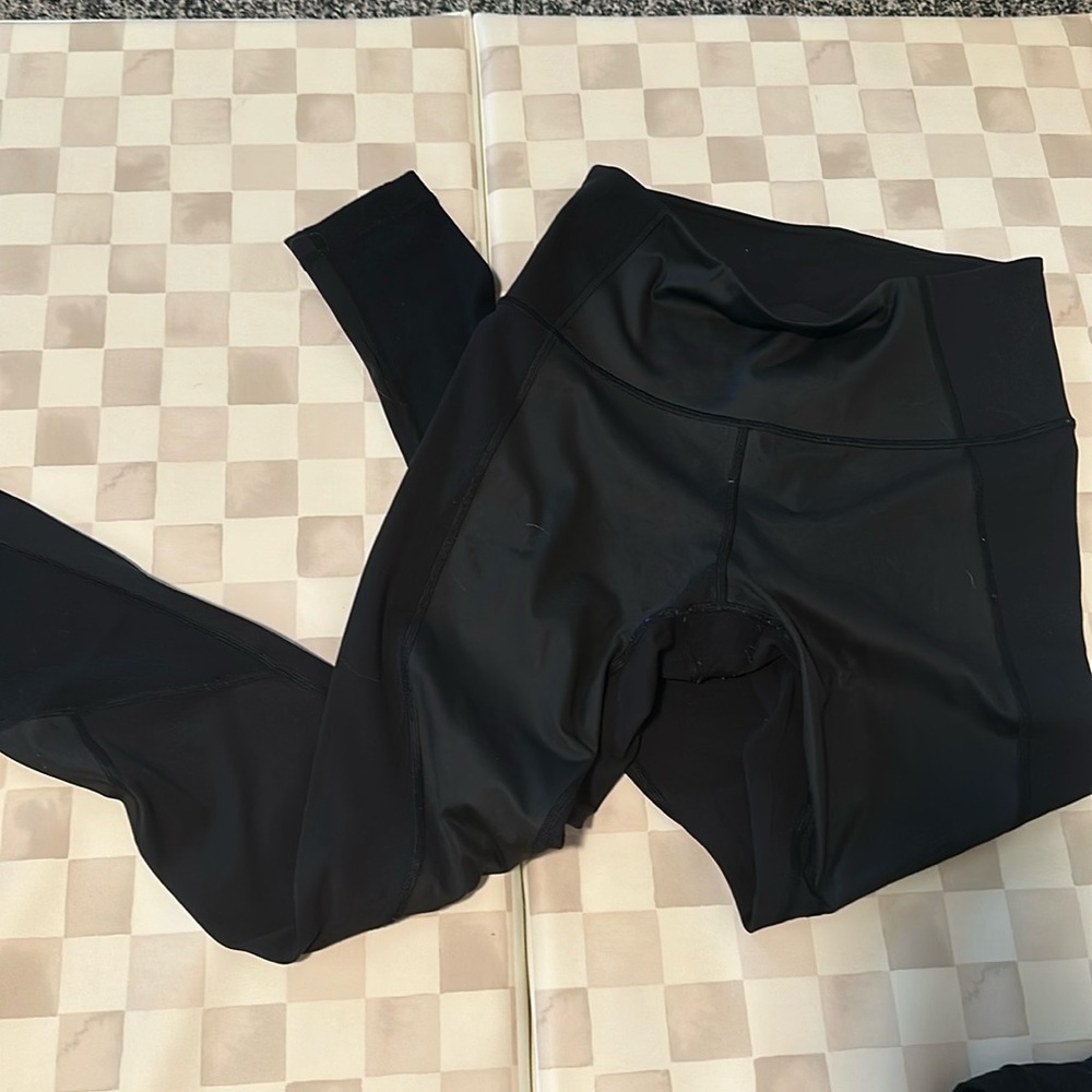 LEGGINGS
